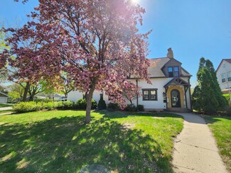 425 N 3rd St, Saint Peter, MN 56082