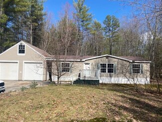 39 Melody Ln, Center Conway, NH 03813