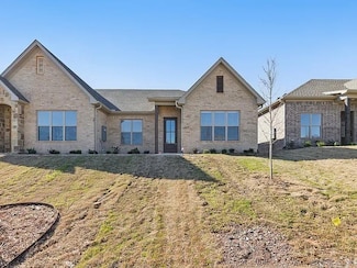 207 Edgewood Cir, Little Rock, AR 72223