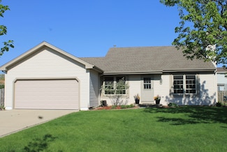 1125 Windslow Cir, Crystal Lake, IL 60014