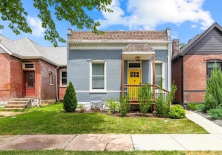 4355 Hunt Ave, Saint Louis, MO 63110
