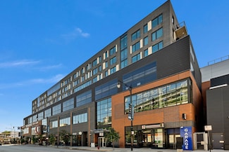 1025 W Addison St Unit 822, Chicago, IL 60613