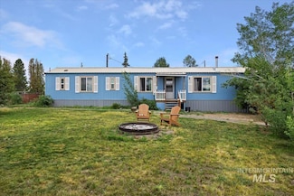 104 Poverty Ln, West Magic, ID 83352