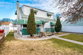 506 S Park Dr, Perth Amboy, NJ 08861