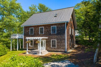 39 Alderbrook Rd, Peaks Island, ME 04108