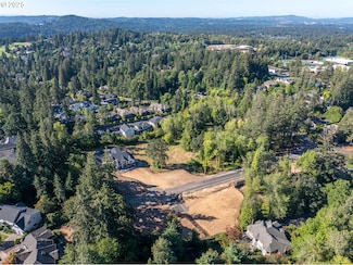 13560 Goodall Rd Unit 3, Lake Oswego, OR 97034