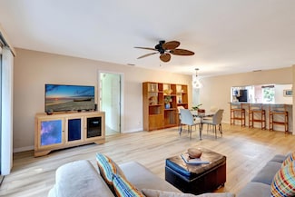 3110 Surf Way Unit 4, Riviera Beach, FL 33404