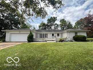 6261 Lakeland Ln, Indianapolis, IN 46234