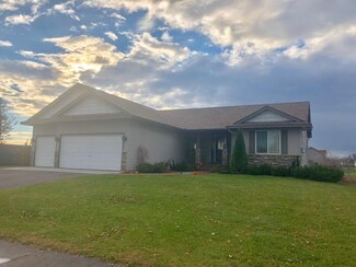1206 Hidden Creek Blvd, Mayer, MN 55360