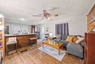 415 N East St Unit 146, Arlington, TX 76011