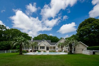 4683 Lazy Creek Ln, Wadmalaw Island, SC 29487