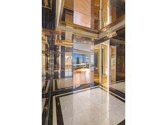 167 E 61st St Unit 36A, New York, NY 10065