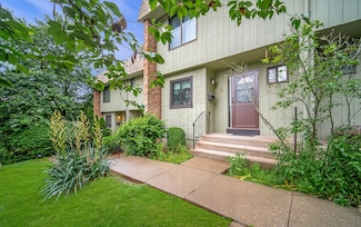 19 Heather Ct Unit 19, Cromwell, CT 06416