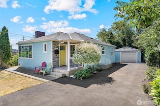 939 N 88th St, Seattle, WA 98103