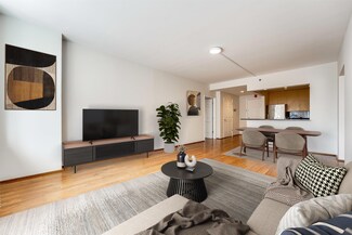 3111 City Place, Edgewater, NJ 07020