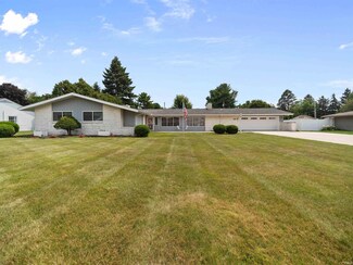 8914 Maravilla Dr, Fort Wayne, IN 46815