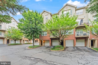 11890 Breton Ct Unit 8B, Reston, VA 20191