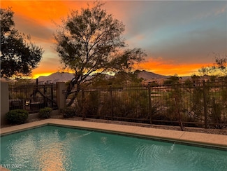 437 Pinnacle Heights Ln, Las Vegas, NV 89144