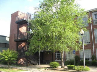 301 Bradley St, Carrollton, GA 30117