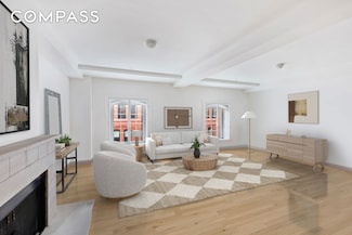 79 Laight St Unit 5H, New York, NY 10013