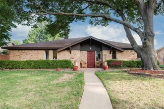 2101 Meadow Ln, Grand Prairie, TX 75050