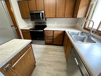 214 Swanton Rd, Madison, WI 53714
