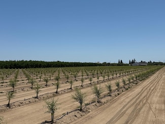 18401 Carrolton Rd, Ripon, CA 95366