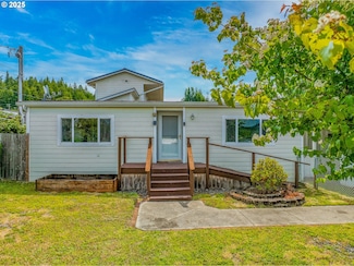 437 23rd St, Myrtle Point, OR 97458