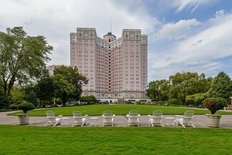 5555 N Sheridan Rd Unit 814, Chicago, IL 60640