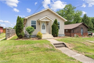 528 Main St N, Navarre, OH 44662