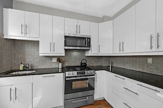 14 Linden St Unit 8, Brookline, MA 02445