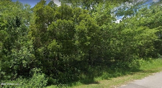 13290 Bonnie St, Gulfport, MS 39503