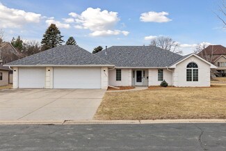 6361 Barclay Ave, Inver Grove Heights, MN 55077