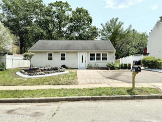 23 Longboat Ave, Barnegat, NJ 08005
