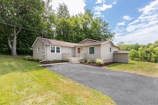 261 Oswego River Rd, Phoenix, NY 13135