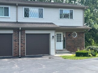 1235 Briarwood Ln Unit 26, Libertyville, IL 60048