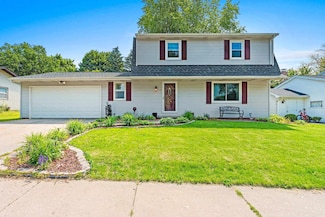 819 Edgewood Dr, Green Bay, WI 54311