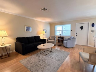 770 Horizons E Unit 306, Boynton Beach, FL 33435