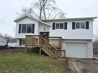 223 Kenilworth Dr, Bolingbrook, IL 60440
