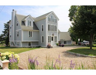 2 Breezy Point Rd, Gloucester, MA 01930