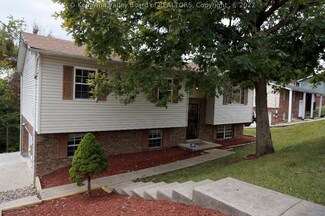 284 Pine Cir, Dunbar, WV 25064