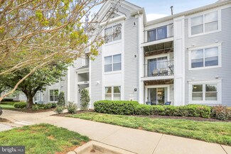 10003 Vanderbilt Cir Unit 4, Rockville, MD 20850