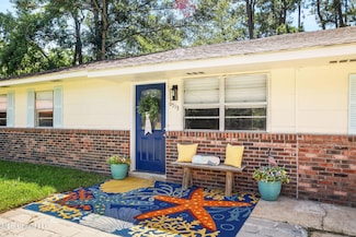 6513 Lancaster Blvd, Ocean Springs, MS 39564