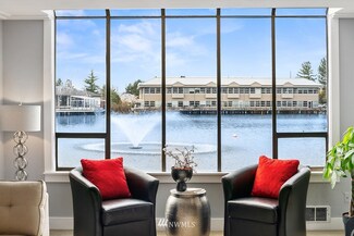 4 Lake Bellevue Dr Unit 105, Bellevue, WA 98005