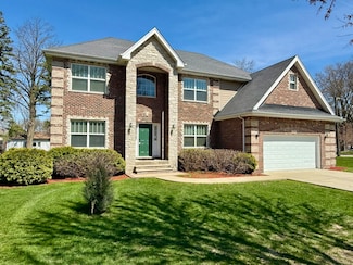 344 E Goebel Dr, Lombard, IL 60148