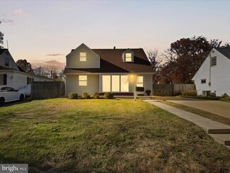 6618 Cavalier Dr, Alexandria, VA 22307