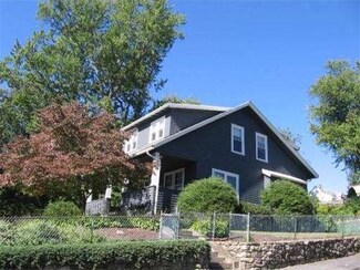 56 Circuit Ave S, Worcester, MA 01603