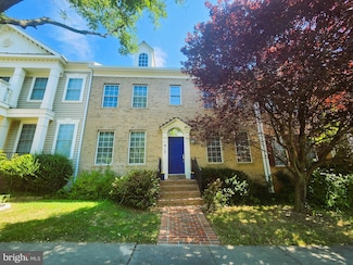 917 Crestfield Dr, Rockville, MD 20850