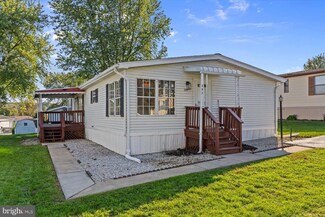 207 Greyfield Dr, Lancaster, PA 17603