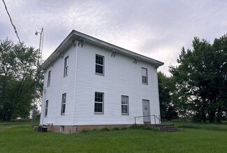 6802 N Quarry Hill Rd, Warren, IL 61087